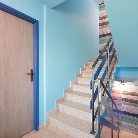 Rooms & Studio Apartments By The Way Baška Екстериор снимка