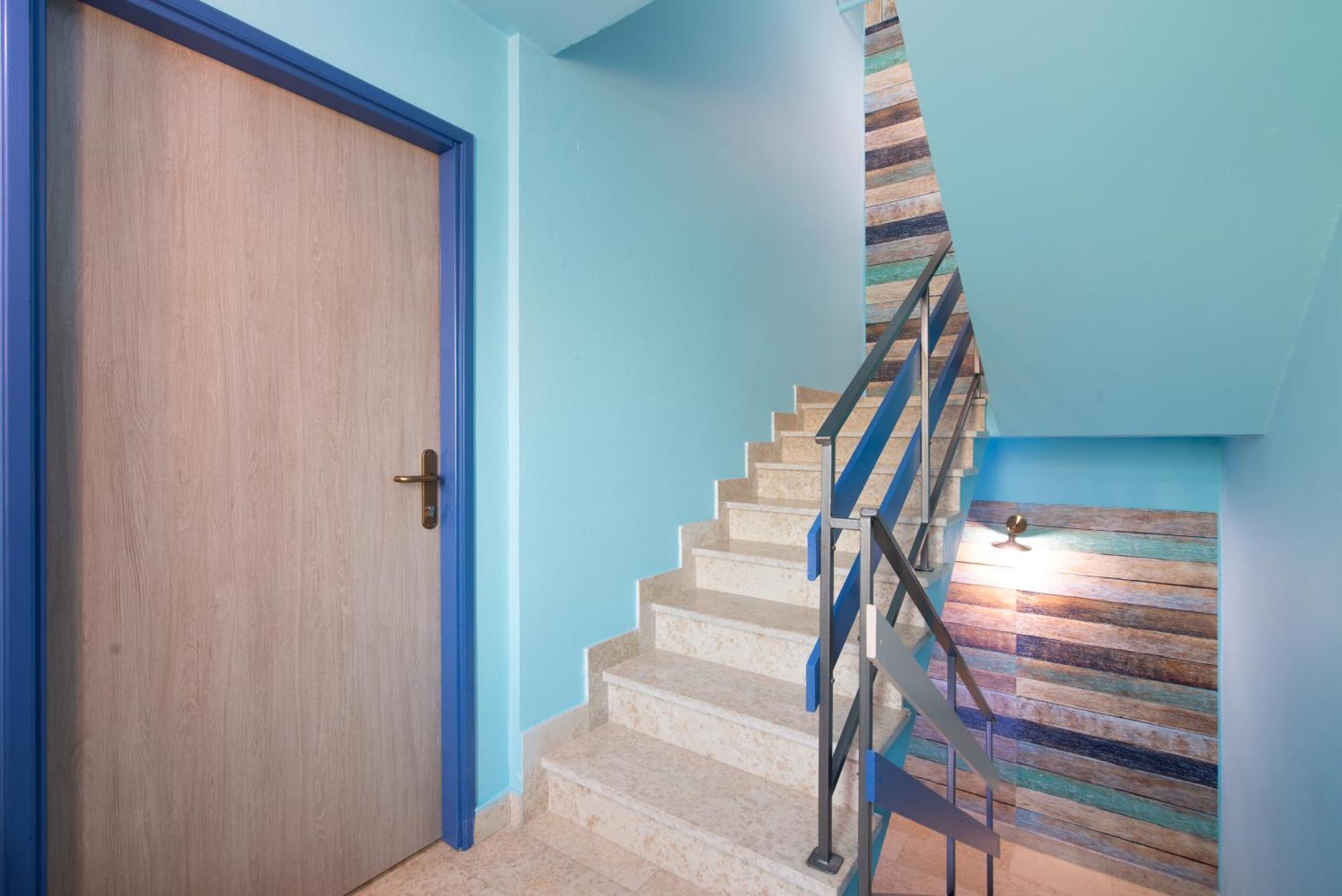Rooms & Studio Apartments By The Way Baška Екстериор снимка