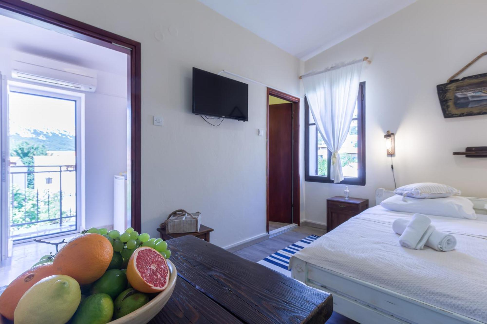 Rooms & Studio Apartments By The Way Baška Екстериор снимка